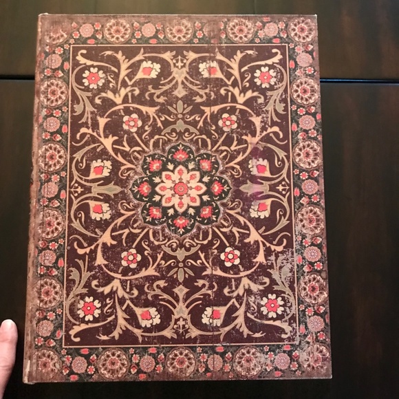Book Box Maroon Cream Magnetic Close Scroll Work Floral - Picture 4 of 4